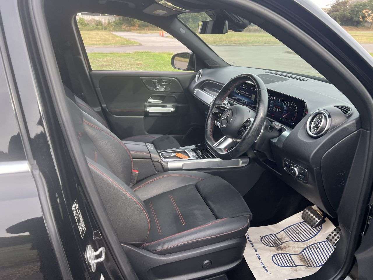 2025 MERCEDES-BENZ GLB 2025 MERCEDES-BENZ GLB