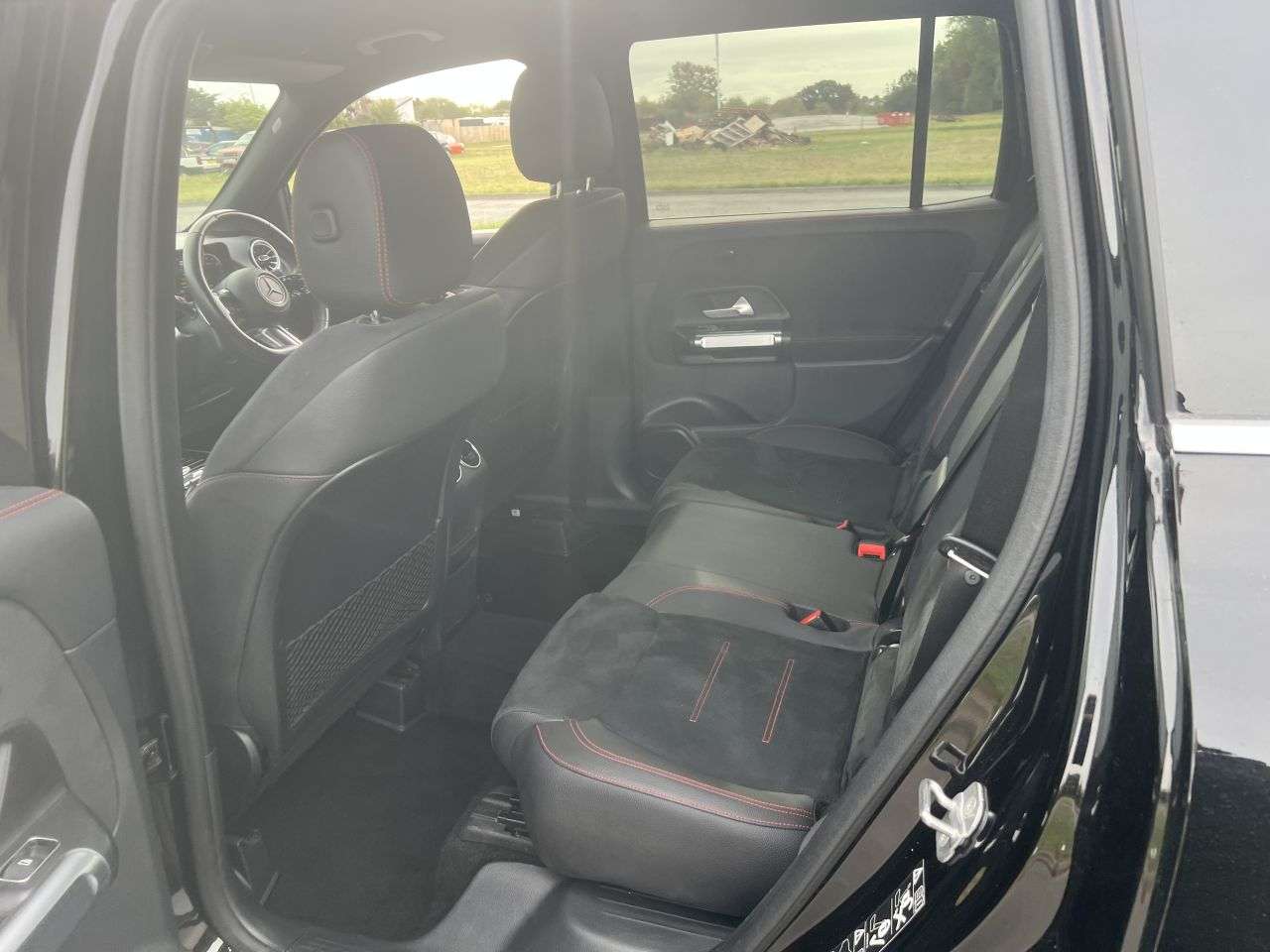 2025 MERCEDES-BENZ GLB 2025 MERCEDES-BENZ GLB