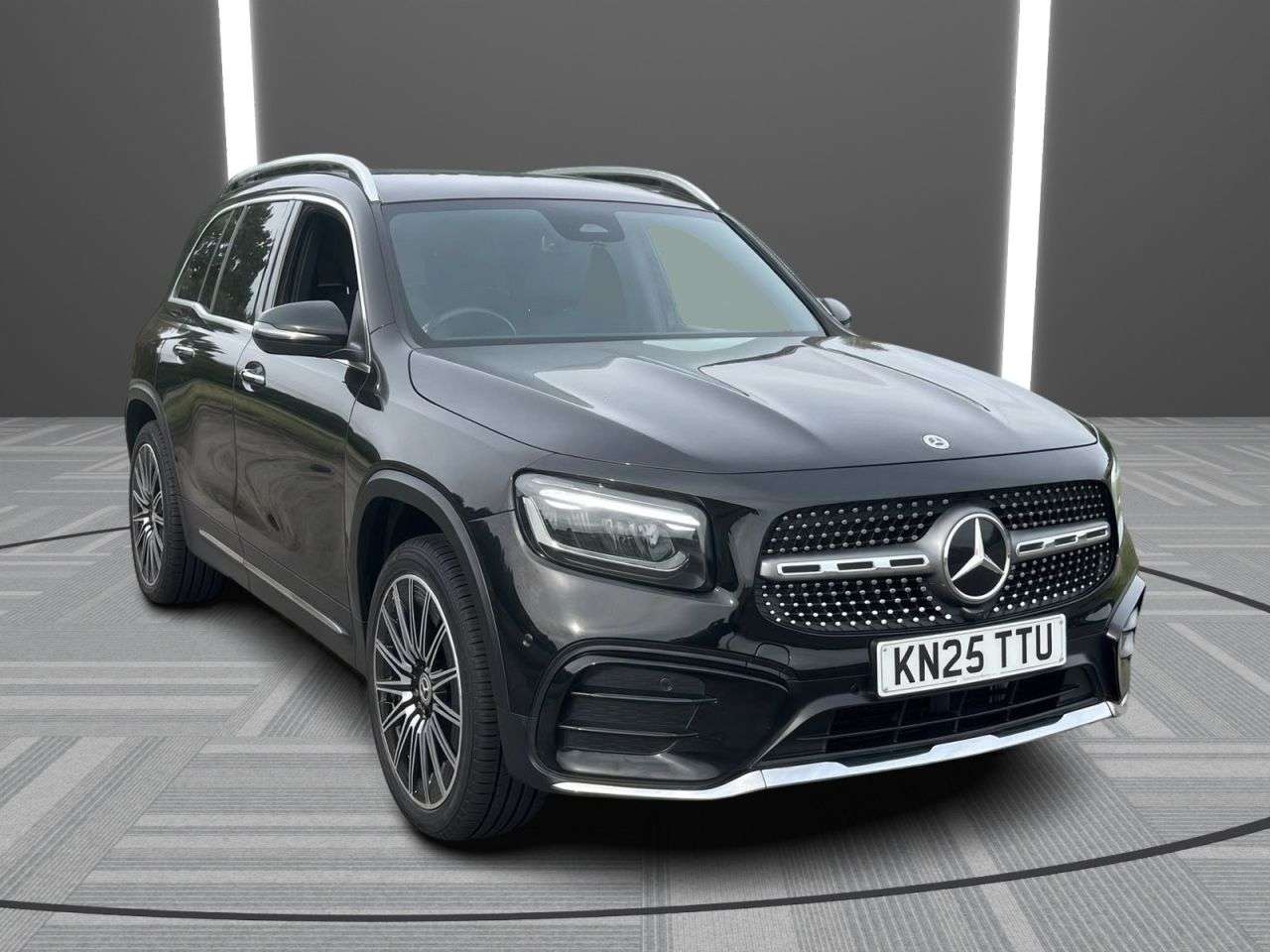 A 2025 MERCEDES-BENZ GLB 1.3 GLB200h MHEV AMG Line (Premium) SUV 5dr Petrol Hybrid 7G-DCT Euro 6 (s/ A 2025 MERCEDES-BENZ GLB 1.3 GLB200h MHEV AMG Line (Premium) SUV 5dr Petrol Hybrid 7G-DCT Euro 6 (s/