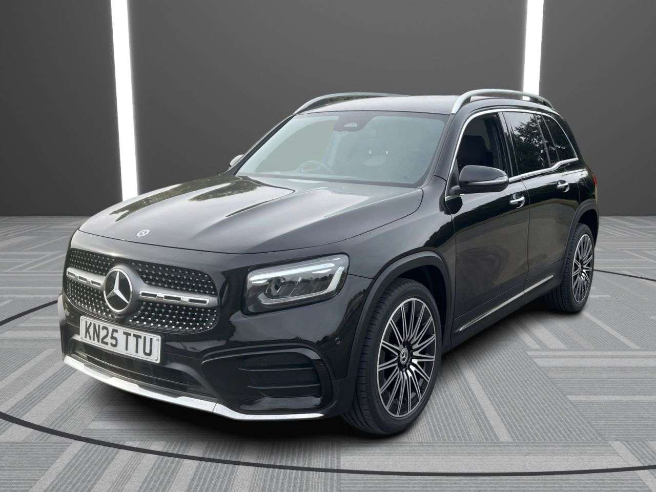A 2025 MERCEDES-BENZ GLB 1.3 GLB200h MHEV AMG Line (Premium) SUV 5dr Petrol Hybrid 7G-DCT Euro 6 (s/ A 2025 MERCEDES-BENZ GLB 1.3 GLB200h MHEV AMG Line (Premium) SUV 5dr Petrol Hybrid 7G-DCT Euro 6 (s/