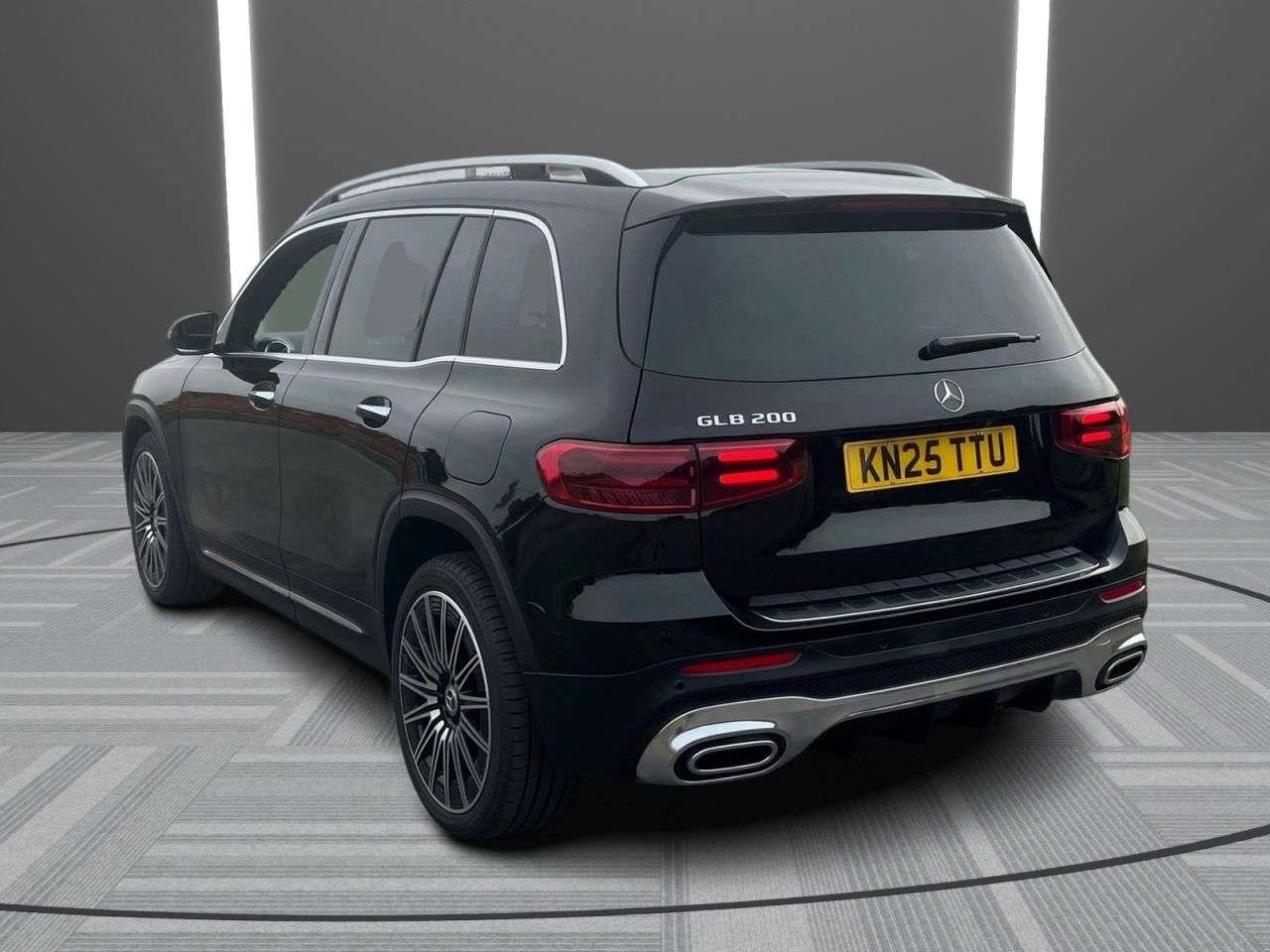 2025 MERCEDES-BENZ GLB 2025 MERCEDES-BENZ GLB