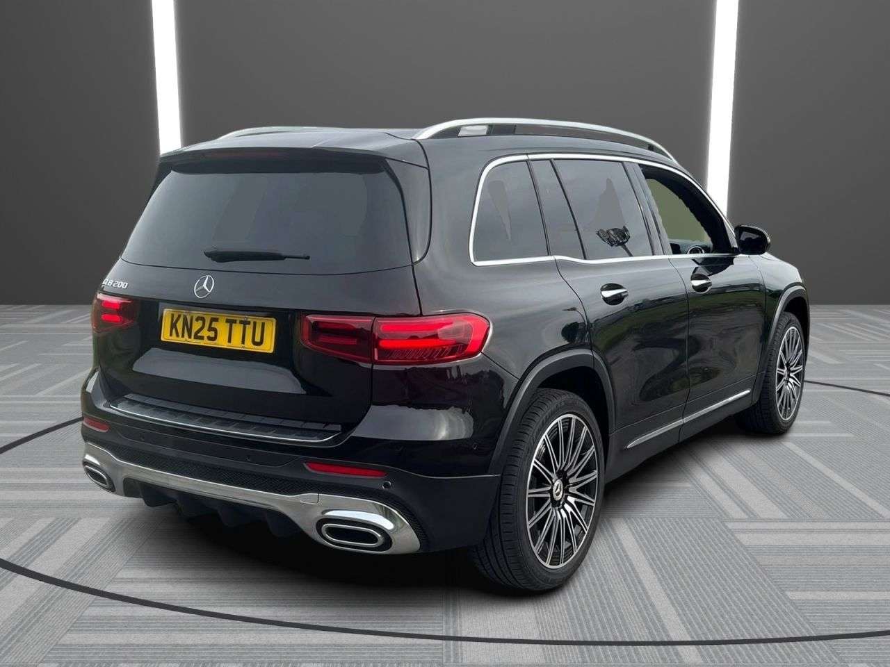 2025 MERCEDES-BENZ GLB 2025 MERCEDES-BENZ GLB