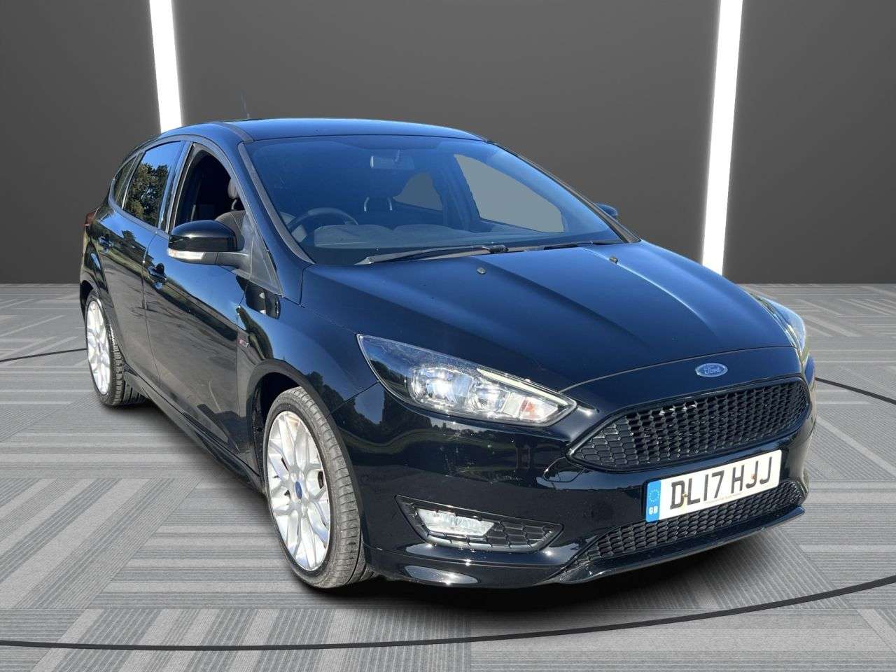 A 2017 FORD FOCUS 1.0T EcoBoost ST-Line Hatchback 5dr Petrol Auto Euro 6 (s/s) (125 ps) A 2017 FORD FOCUS 1.0T EcoBoost ST-Line Hatchback 5dr Petrol Auto Euro 6 (s/s) (125 ps)