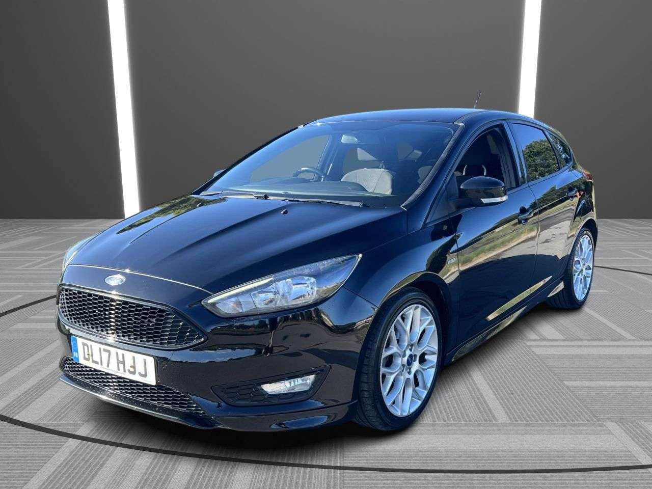 A 2017 FORD FOCUS 1.0T EcoBoost ST-Line Hatchback 5dr Petrol Auto Euro 6 (s/s) (125 ps) A 2017 FORD FOCUS 1.0T EcoBoost ST-Line Hatchback 5dr Petrol Auto Euro 6 (s/s) (125 ps)
