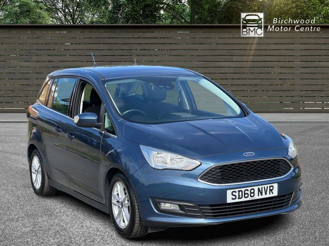 A 2018 FORD GRAND C-MAX 1.0T EcoBoost GPF Zetec MPV 5dr Petrol Manual Euro 6 (s/s) (100 ps) SERVICE A 2018 FORD GRAND C-MAX 1.0T EcoBoost GPF Zetec MPV 5dr Petrol Manual Euro 6 (s/s) (100 ps) SERVICE