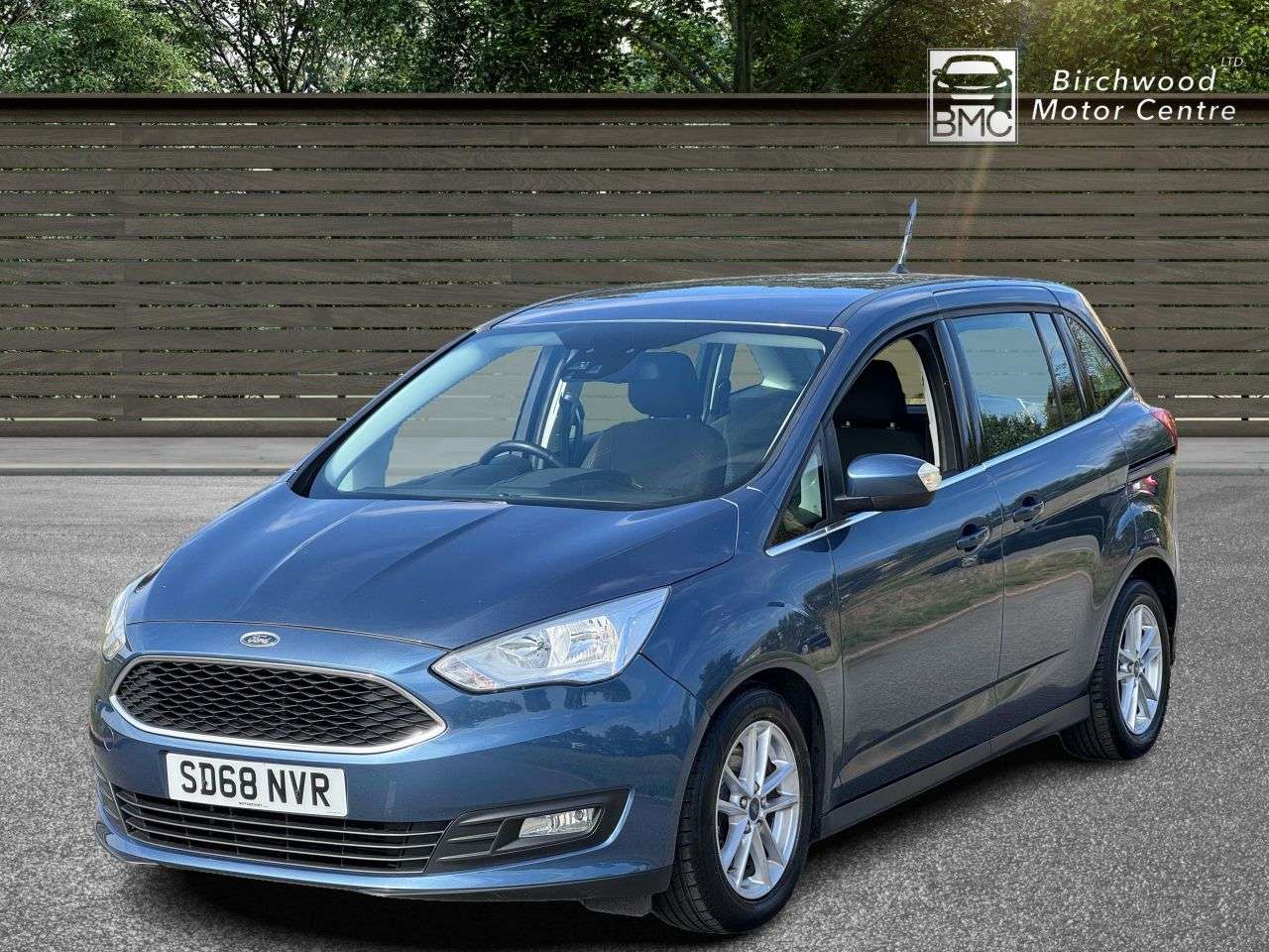 A 2018 FORD GRAND C-MAX 1.0T EcoBoost GPF Zetec MPV 5dr Petrol Manual Euro 6 (s/s) (100 ps) SERVICE A 2018 FORD GRAND C-MAX 1.0T EcoBoost GPF Zetec MPV 5dr Petrol Manual Euro 6 (s/s) (100 ps) SERVICE