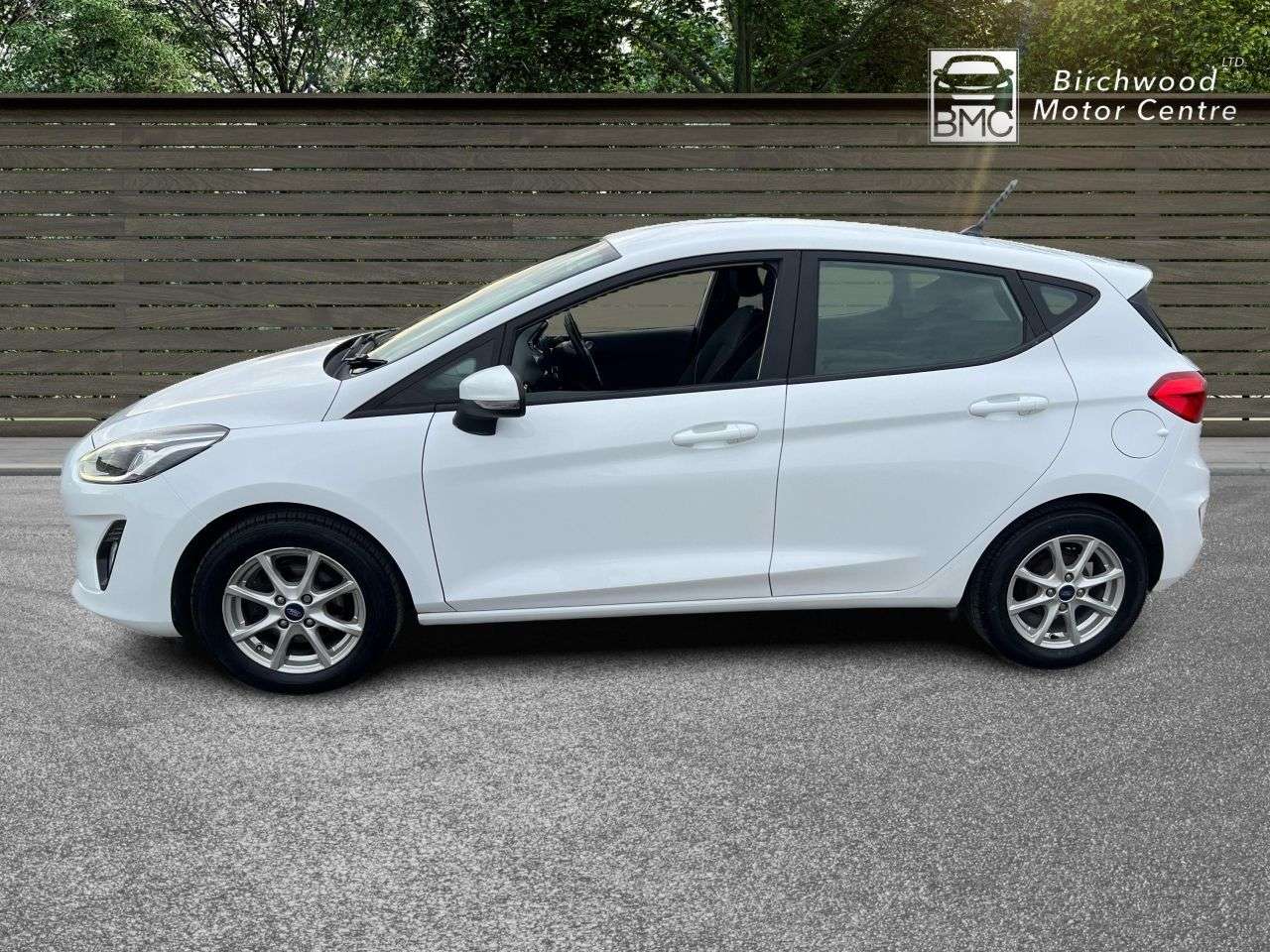 A 2018 FORD FIESTA 1.1 Ti-VCT Zetec Hatchback 5dr Petrol Manual Euro 6 (s/s) (85 ps) AIR CONDI A 2018 FORD FIESTA 1.1 Ti-VCT Zetec Hatchback 5dr Petrol Manual Euro 6 (s/s) (85 ps) AIR CONDI