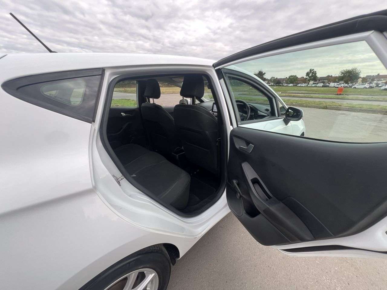 2018 FORD FIESTA 2018 FORD FIESTA