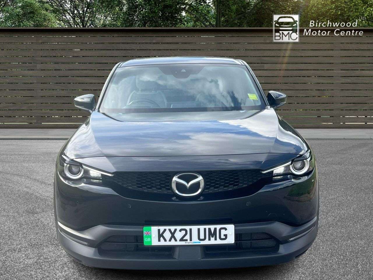 A 2021 MAZDA MX-30 35.5kWh Sport Lux SUV 5dr Electric Auto (145 ps) A 2021 MAZDA MX-30 35.5kWh Sport Lux SUV 5dr Electric Auto (145 ps)