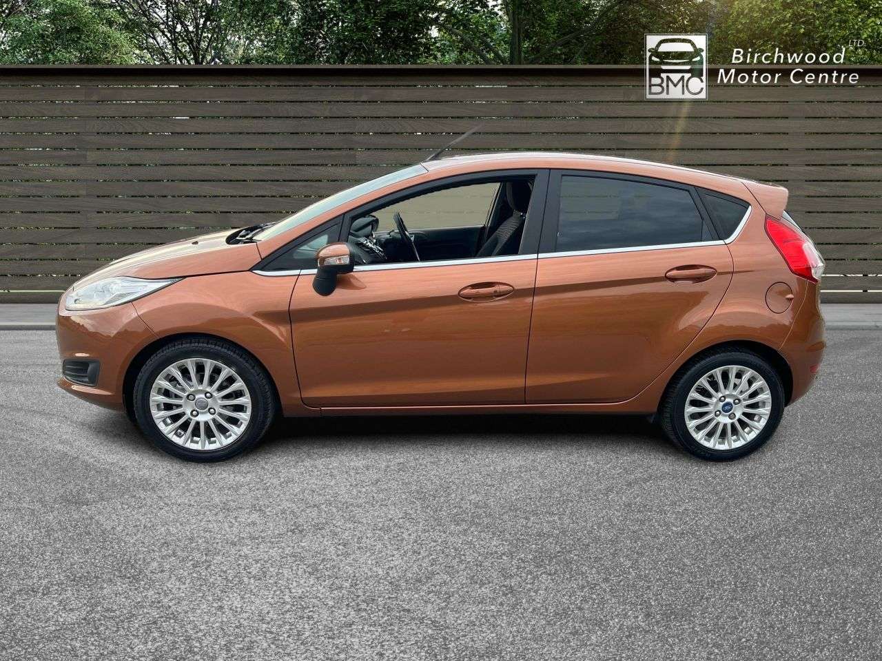 A 2014 FORD FIESTA 1.0T EcoBoost Titanium Hatchback 5dr Petrol Powershift Euro 5 (100 ps) SERV A 2014 FORD FIESTA 1.0T EcoBoost Titanium Hatchback 5dr Petrol Powershift Euro 5 (100 ps) SERV