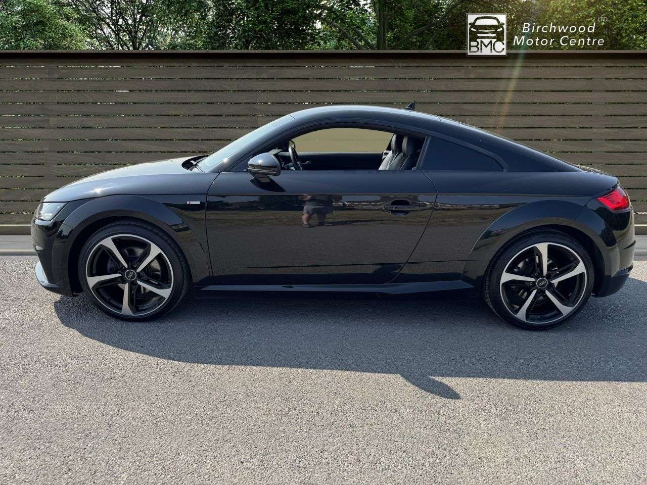 A 2017 AUDI TT 2.0 TFSI Black Edition Coupe 3dr Petrol S Tronic quattro Euro 6 (s/s) (230 A 2017 AUDI TT 2.0 TFSI Black Edition Coupe 3dr Petrol S Tronic quattro Euro 6 (s/s) (230