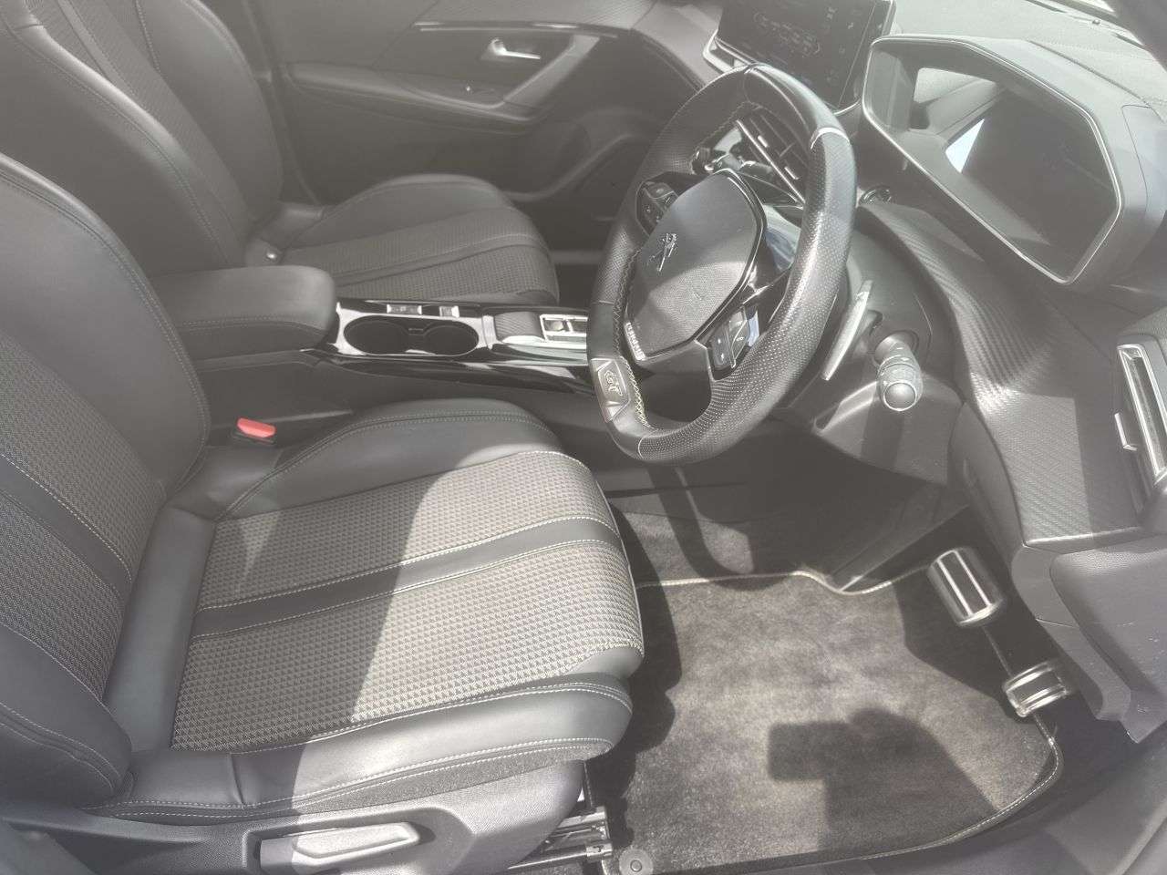 2023 PEUGEOT 2008 2023 PEUGEOT 2008
