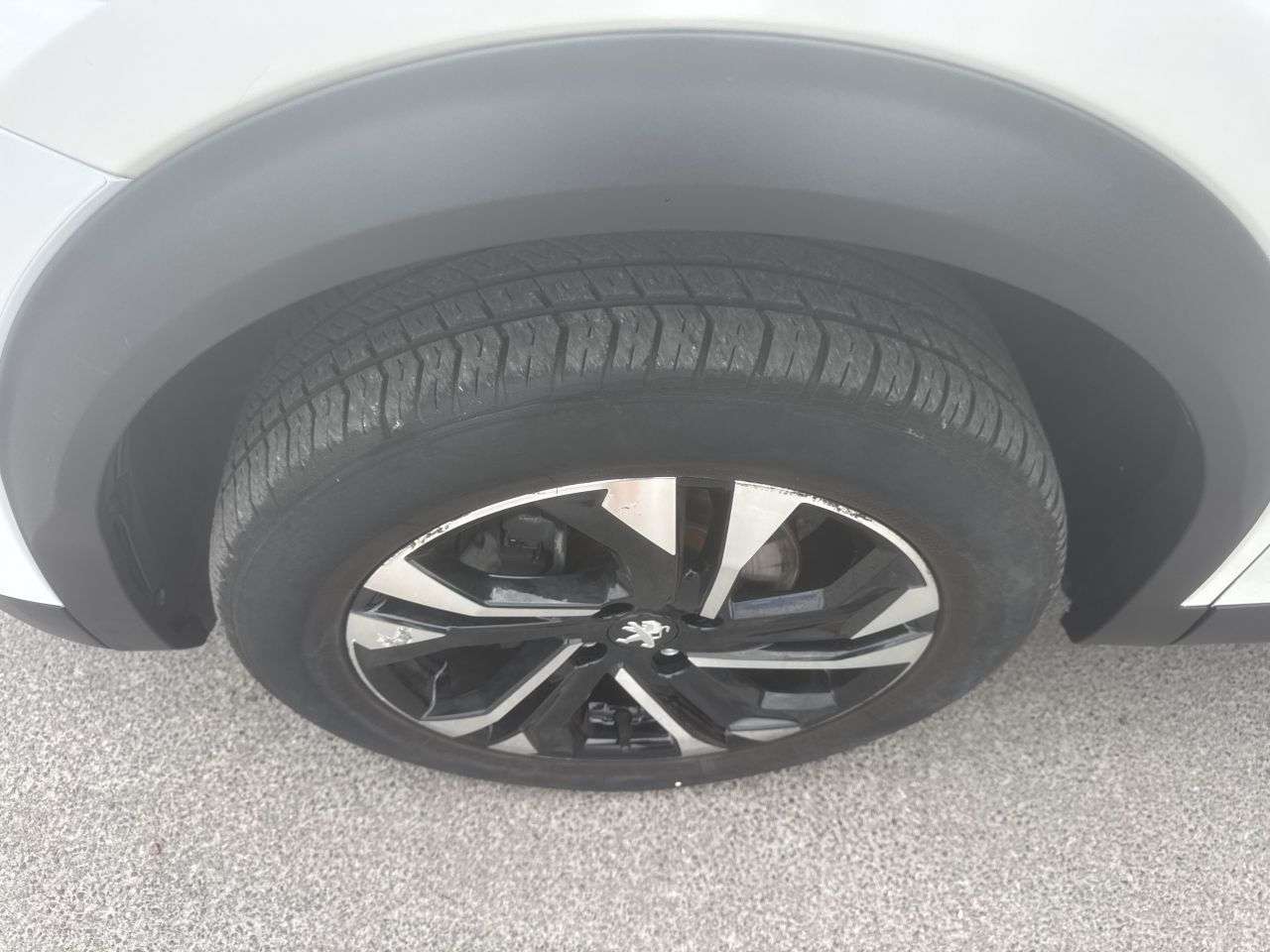 2023 PEUGEOT 2008 2023 PEUGEOT 2008