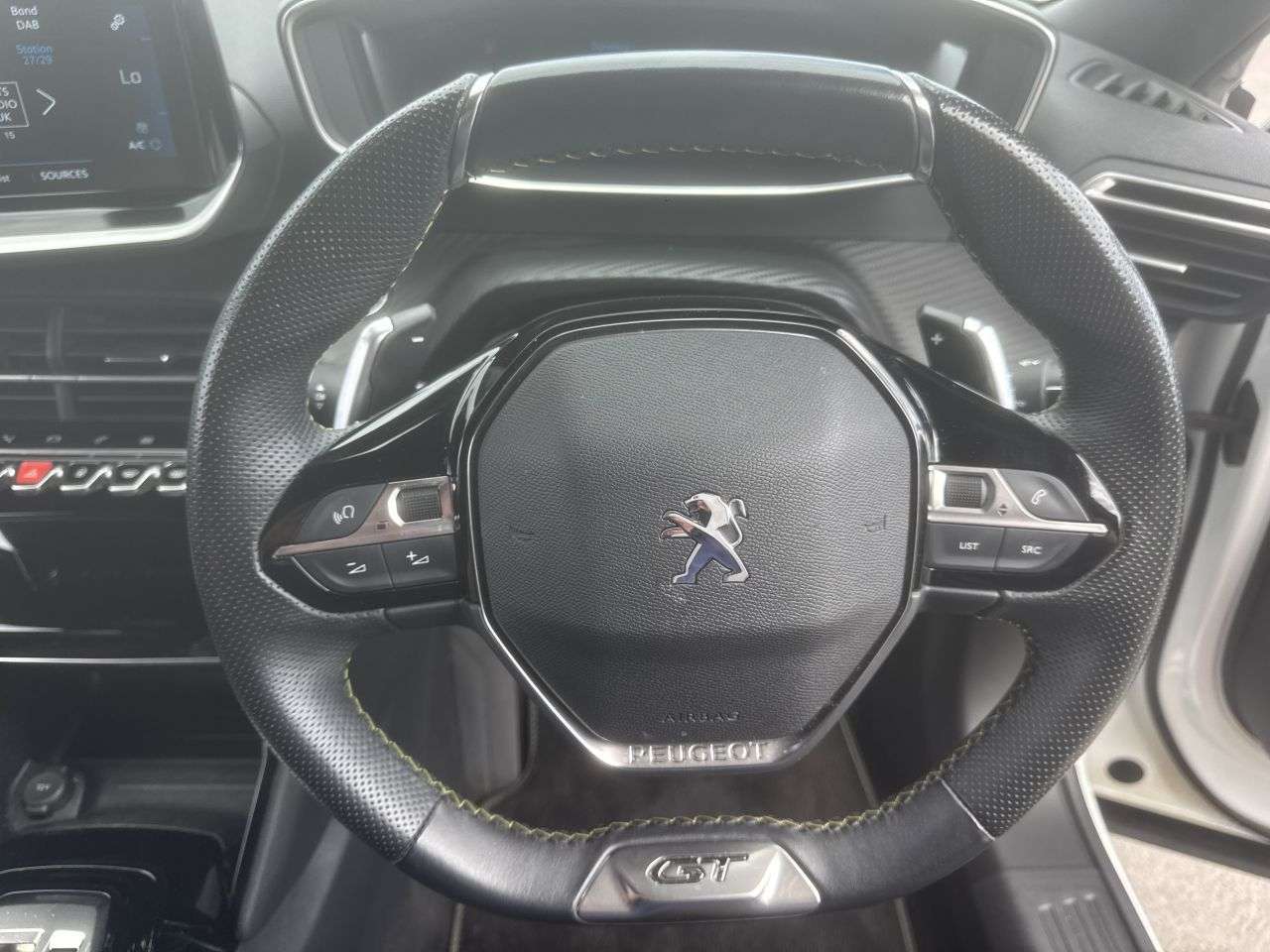 2023 PEUGEOT 2008 2023 PEUGEOT 2008