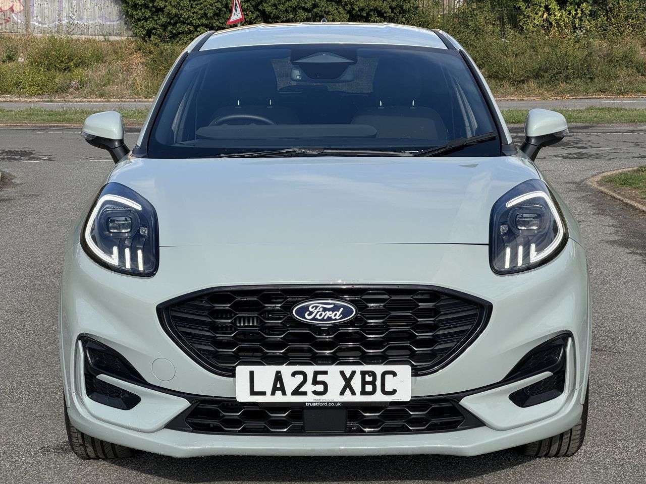 A 2025 FORD PUMA 1.0T EcoBoost MHEV ST-Line SUV 5dr Petrol Hybrid DCT Euro 6 (s/s) (125 ps) A 2025 FORD PUMA 1.0T EcoBoost MHEV ST-Line SUV 5dr Petrol Hybrid DCT Euro 6 (s/s) (125 ps)