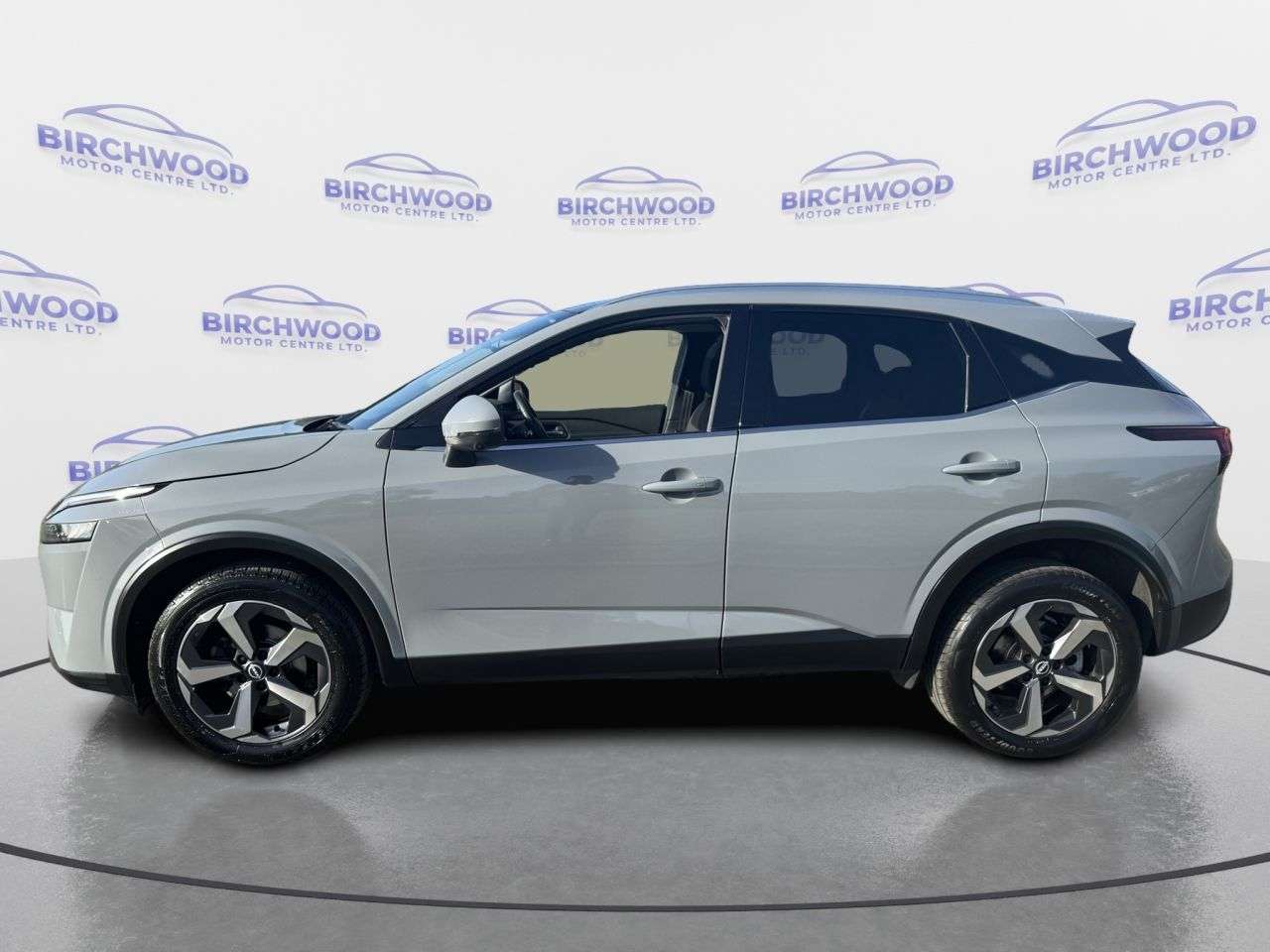 A 2024 NISSAN QASHQAI 1.3 DIG-T MHEV N-Connecta SUV 5dr Petrol Hybrid XTRON Euro 6 (s/s) (158 ps) A 2024 NISSAN QASHQAI 1.3 DIG-T MHEV N-Connecta SUV 5dr Petrol Hybrid XTRON Euro 6 (s/s) (158 ps)