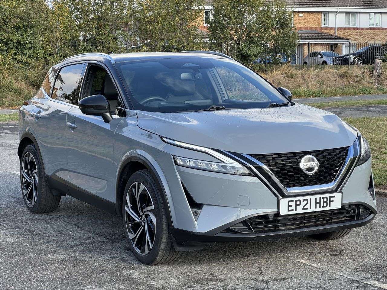 A 2021 NISSAN QASHQAI 1.3 DIG-T MHEV Tekna+ SUV 5dr Petrol Hybrid Manual Euro 6 (s/s) (158 ps) FU A 2021 NISSAN QASHQAI 1.3 DIG-T MHEV Tekna+ SUV 5dr Petrol Hybrid Manual Euro 6 (s/s) (158 ps) FU
