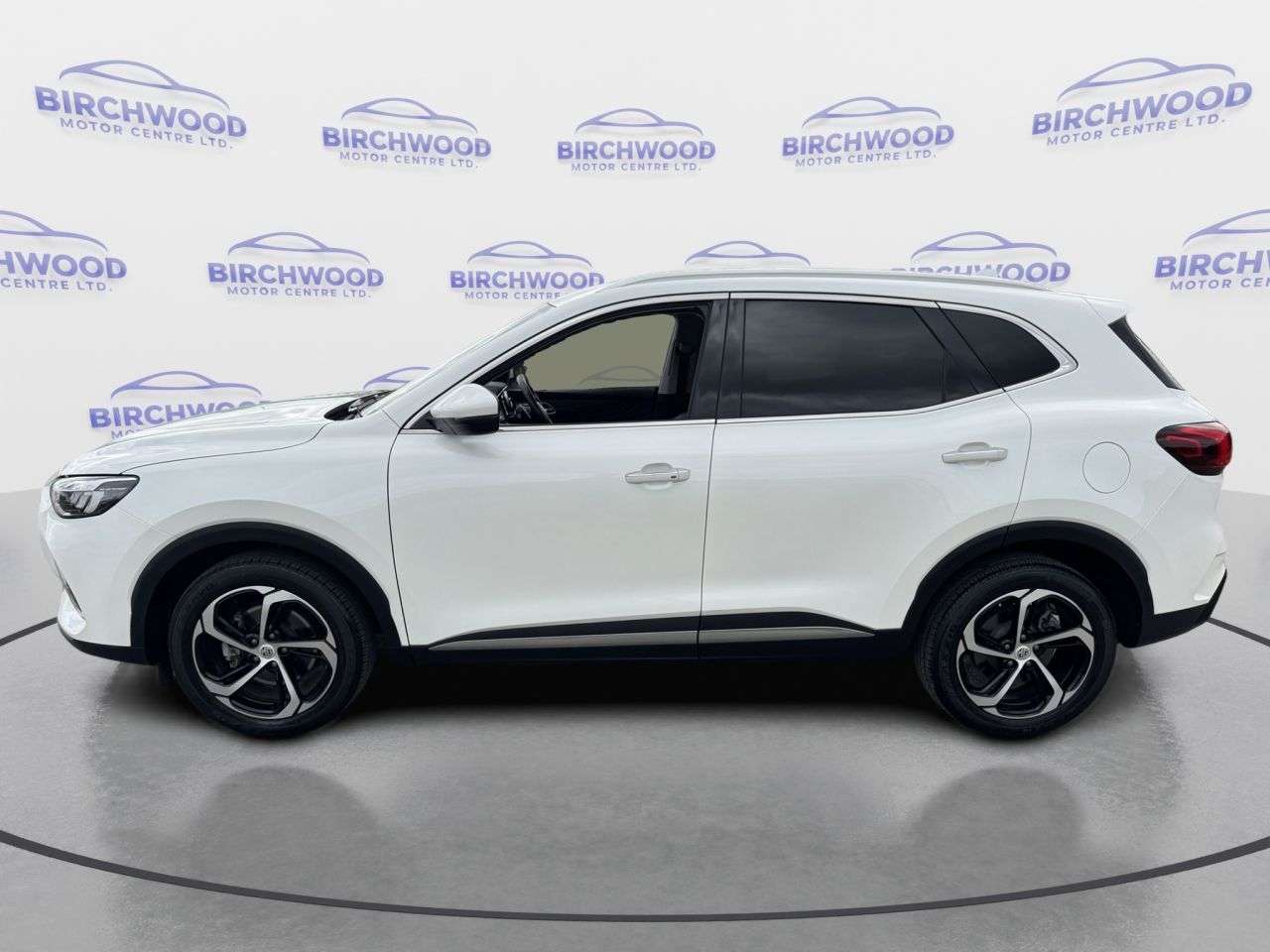 A 2023 MG MG HS 1.5 T-GDI Trophy SUV 5dr Petrol DCT Euro 6 (s/s) (162 ps) FULL SERVICE HIST A 2023 MG MG HS 1.5 T-GDI Trophy SUV 5dr Petrol DCT Euro 6 (s/s) (162 ps) FULL SERVICE HIST