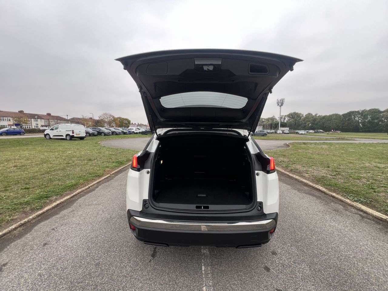 2019 PEUGEOT 3008 2019 PEUGEOT 3008