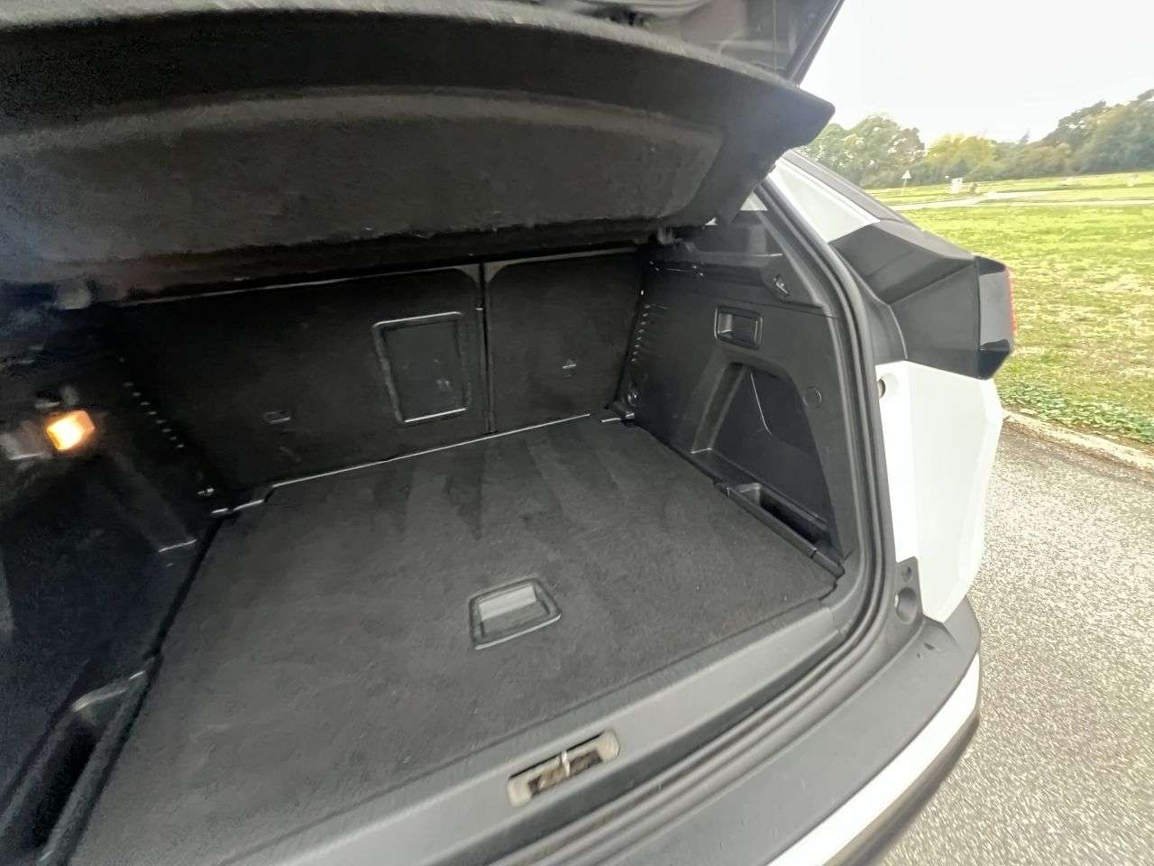 2019 PEUGEOT 3008 2019 PEUGEOT 3008