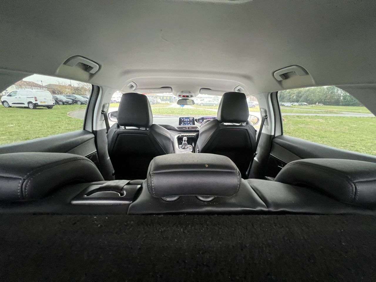 2019 PEUGEOT 3008 2019 PEUGEOT 3008
