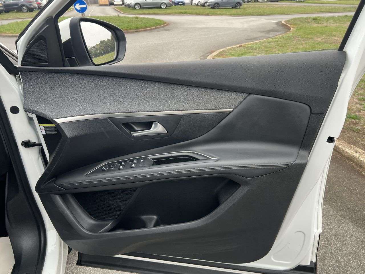 2019 PEUGEOT 3008 2019 PEUGEOT 3008