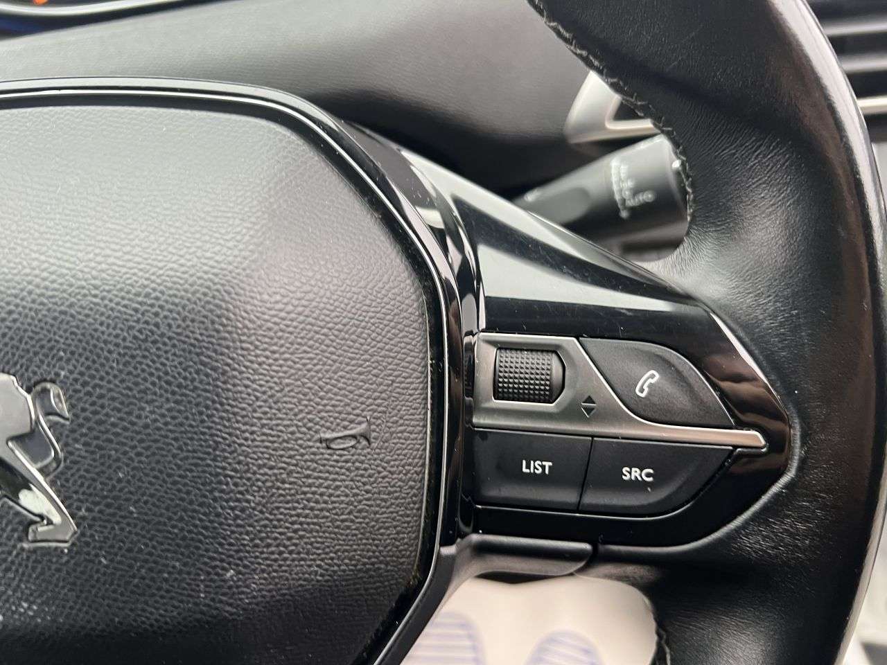 2019 PEUGEOT 3008 2019 PEUGEOT 3008