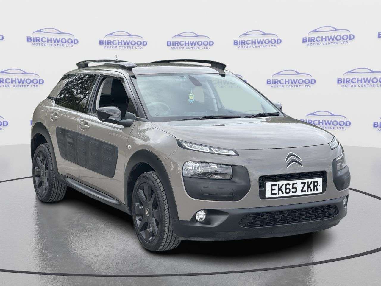 A 2015 CITROEN C4 CACTUS 1.2 PureTech Flair Hatchback 5dr Petrol ETG5 Euro 6 (s/s) (82 ps) LOW MILEA A 2015 CITROEN C4 CACTUS 1.2 PureTech Flair Hatchback 5dr Petrol ETG5 Euro 6 (s/s) (82 ps) LOW MILEA