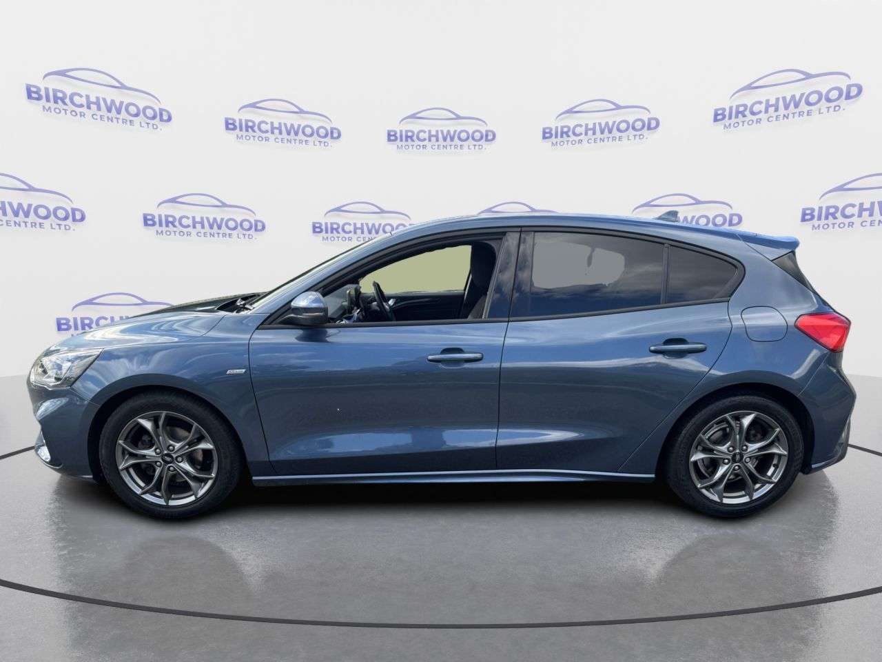 A 2020 FORD FOCUS 1.5 EcoBlue ST-Line Hatchback 5dr Diesel Manual Euro 6 (s/s) (120 ps) LOW M A 2020 FORD FOCUS 1.5 EcoBlue ST-Line Hatchback 5dr Diesel Manual Euro 6 (s/s) (120 ps) LOW M