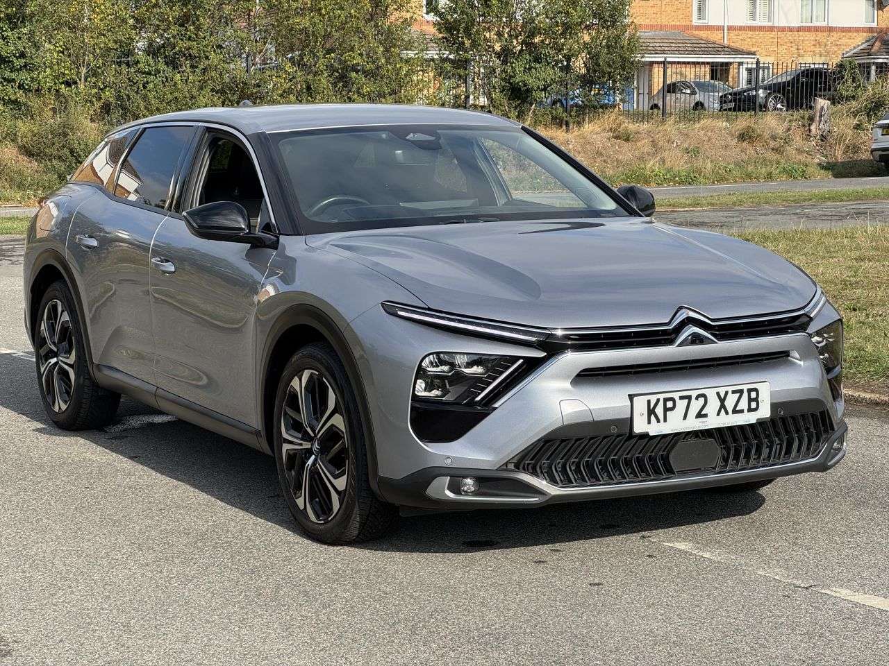 A 2022 CITROEN C5 X 1.2 PureTech Shine Plus Hatchback 5dr Petrol EAT8 Euro 6 (s/s) (130 ps) A 2022 CITROEN C5 X 1.2 PureTech Shine Plus Hatchback 5dr Petrol EAT8 Euro 6 (s/s) (130 ps)