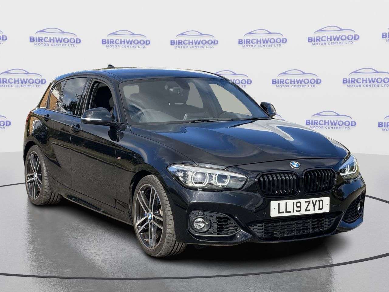 A 2019 BMW 1 SERIES 1.5 118i GPF M Sport Shadow Edition Hatchback 5dr Petrol Auto Euro 6 (s/s) A 2019 BMW 1 SERIES 1.5 118i GPF M Sport Shadow Edition Hatchback 5dr Petrol Auto Euro 6 (s/s)