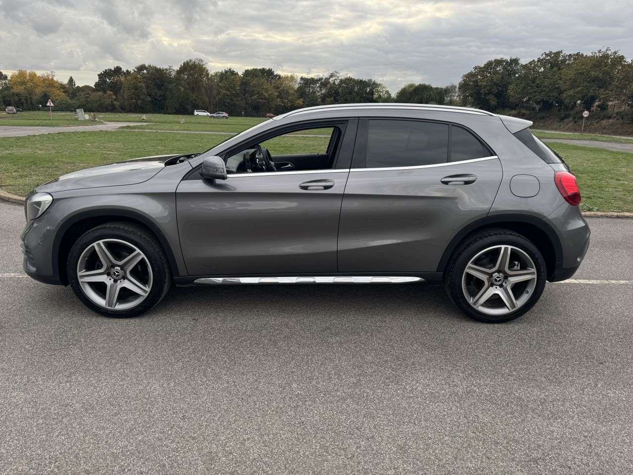 2018 MERCEDES-BENZ 180 2018 MERCEDES-BENZ 180