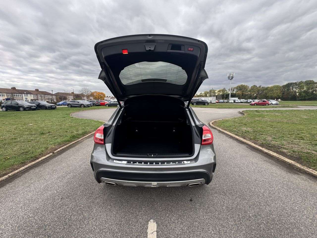 2018 MERCEDES-BENZ 180 2018 MERCEDES-BENZ 180
