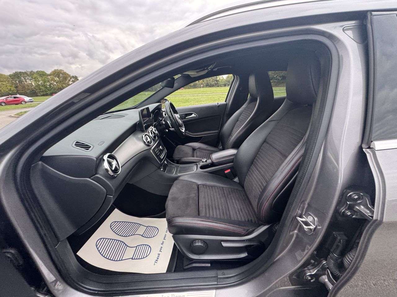 2018 MERCEDES-BENZ 180 2018 MERCEDES-BENZ 180