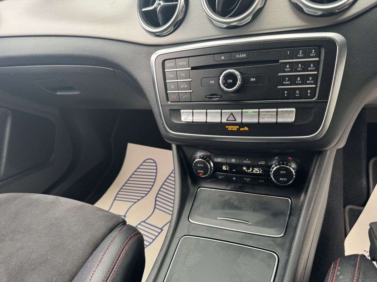 2018 MERCEDES-BENZ 180 2018 MERCEDES-BENZ 180