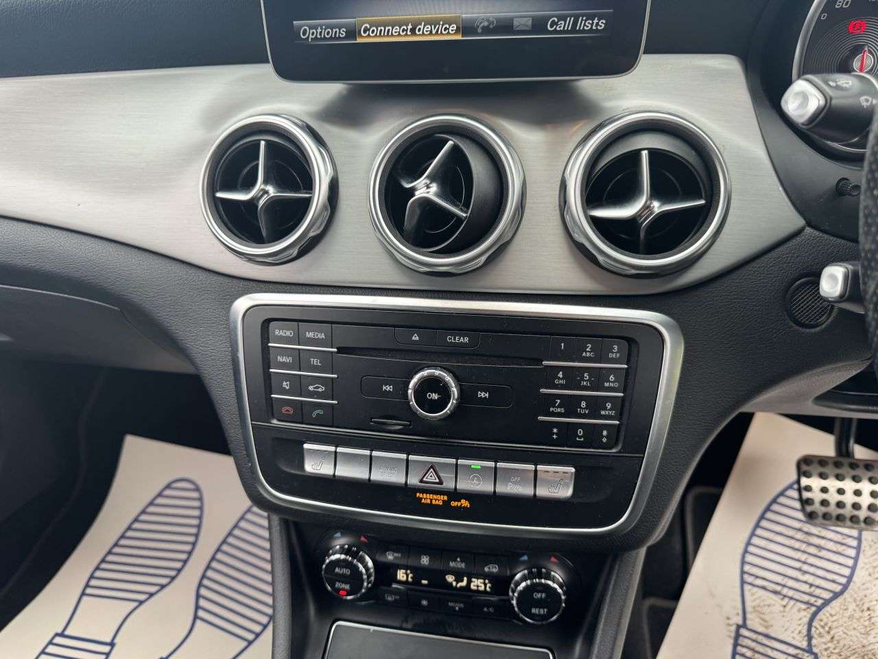 2018 MERCEDES-BENZ 180 2018 MERCEDES-BENZ 180