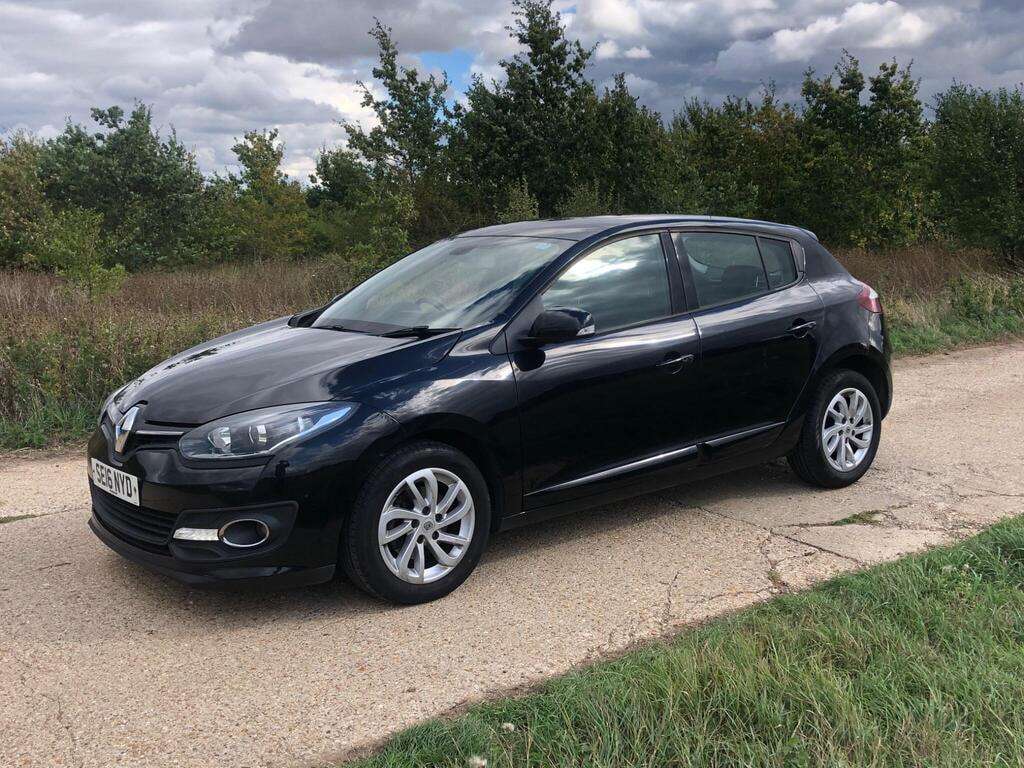 A 2016 RENAULT MEGANE 1.5 dCi Dynamique Nav Hatchback 5dr Diesel Manual Euro 6 (s/s) (110 ps) A 2016 RENAULT MEGANE 1.5 dCi Dynamique Nav Hatchback 5dr Diesel Manual Euro 6 (s/s) (110 ps)