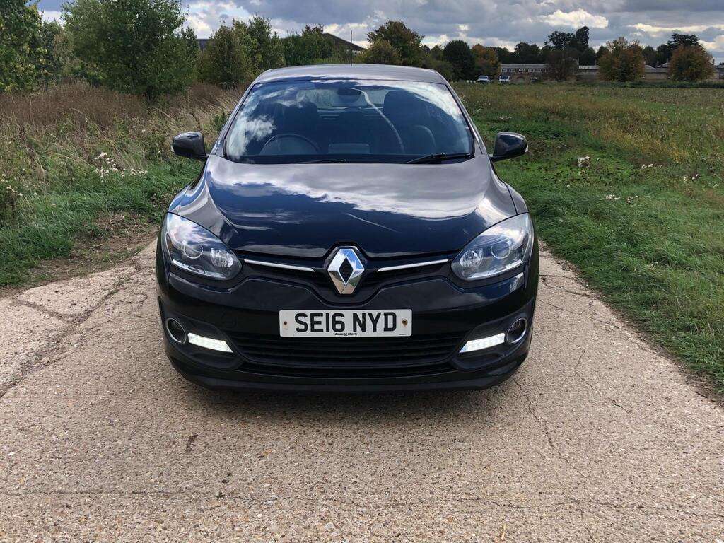 A 2016 RENAULT MEGANE 1.5 dCi Dynamique Nav Hatchback 5dr Diesel Manual Euro 6 (s/s) (110 ps) A 2016 RENAULT MEGANE 1.5 dCi Dynamique Nav Hatchback 5dr Diesel Manual Euro 6 (s/s) (110 ps)