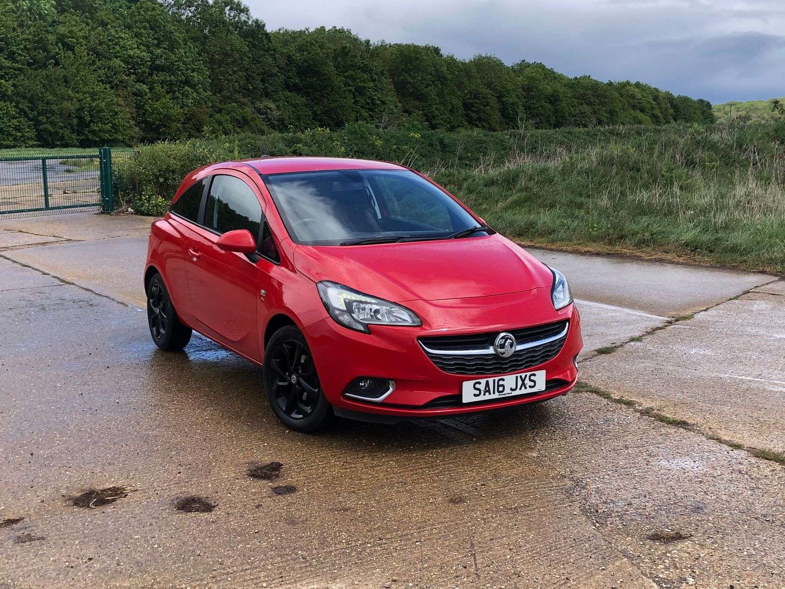 A 2016 VAUXHALL CORSA 1.4i ecoFLEX SRi Hatchback 3dr Petrol Manual Euro 6 (75 ps) A 2016 VAUXHALL CORSA 1.4i ecoFLEX SRi Hatchback 3dr Petrol Manual Euro 6 (75 ps)