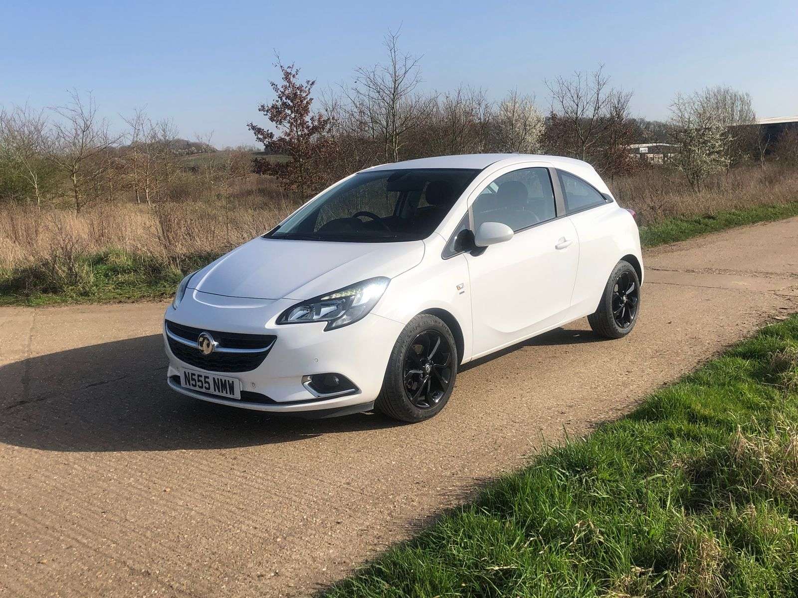 A 2016 VAUXHALL CORSA 1.4i ecoFLEX SRi Hatchback 3dr Petrol Manual Euro 6 (90 ps) A 2016 VAUXHALL CORSA 1.4i ecoFLEX SRi Hatchback 3dr Petrol Manual Euro 6 (90 ps)
