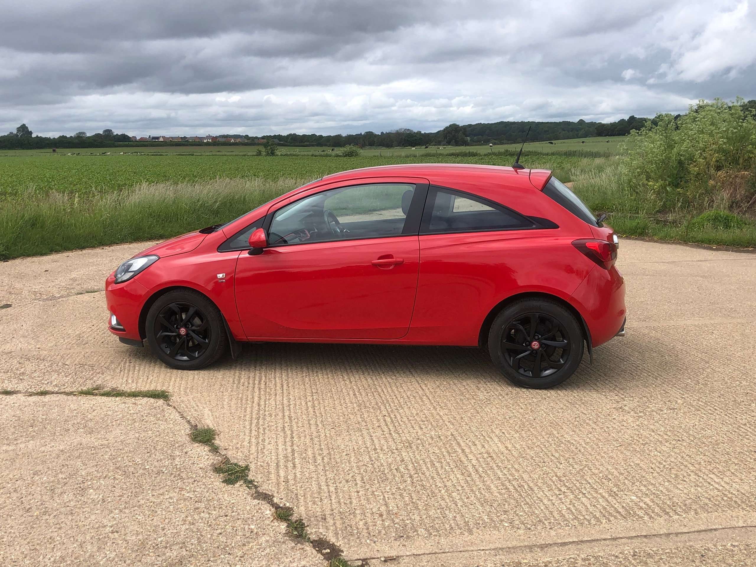 A 2015 VAUXHALL CORSA 1.4i ecoFLEX SRi Hatchback 3dr Petrol Manual Euro 6 (90 ps) A 2015 VAUXHALL CORSA 1.4i ecoFLEX SRi Hatchback 3dr Petrol Manual Euro 6 (90 ps)