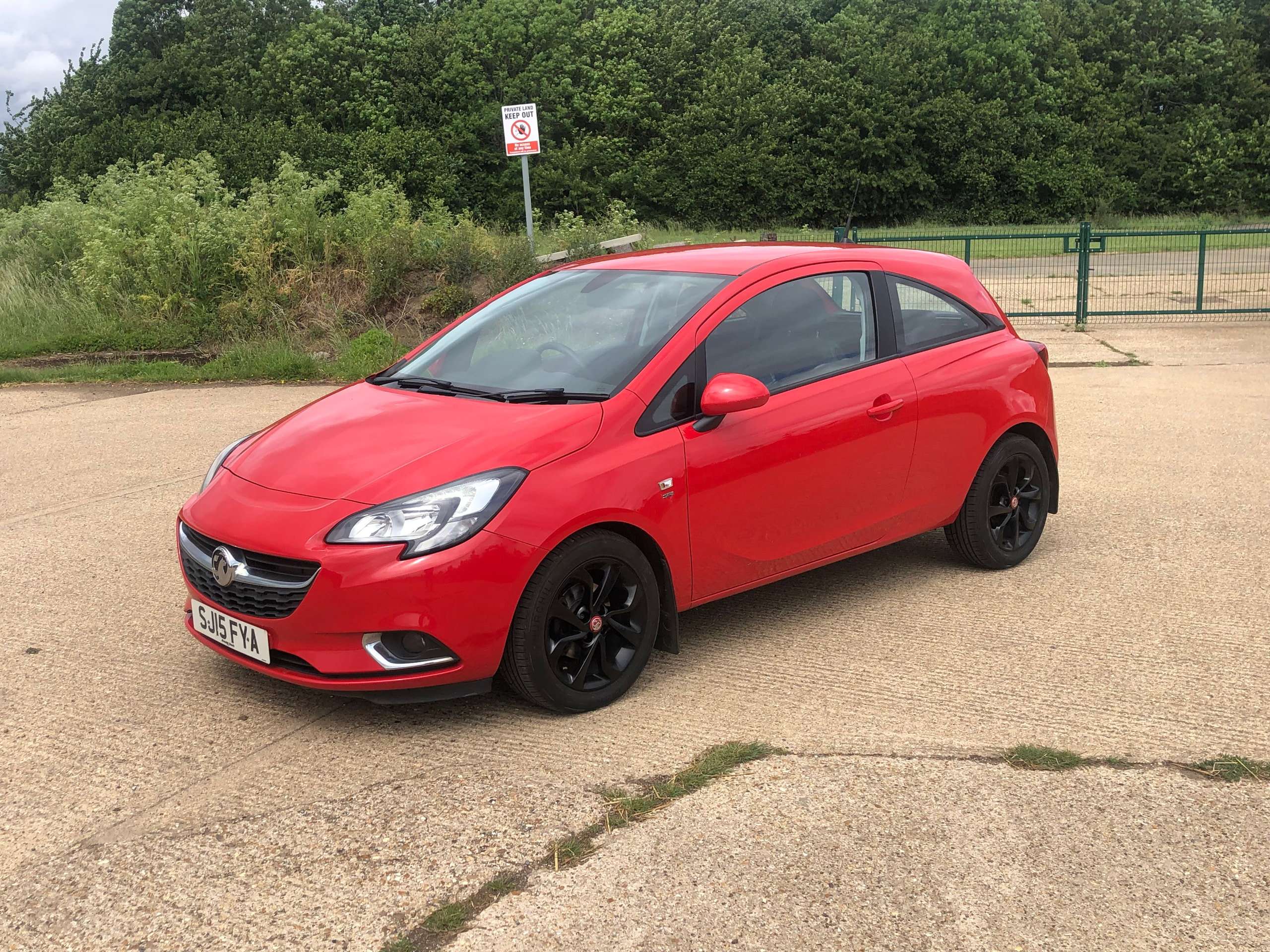 A 2015 VAUXHALL CORSA 1.4i ecoFLEX SRi Hatchback 3dr Petrol Manual Euro 6 (90 ps) A 2015 VAUXHALL CORSA 1.4i ecoFLEX SRi Hatchback 3dr Petrol Manual Euro 6 (90 ps)