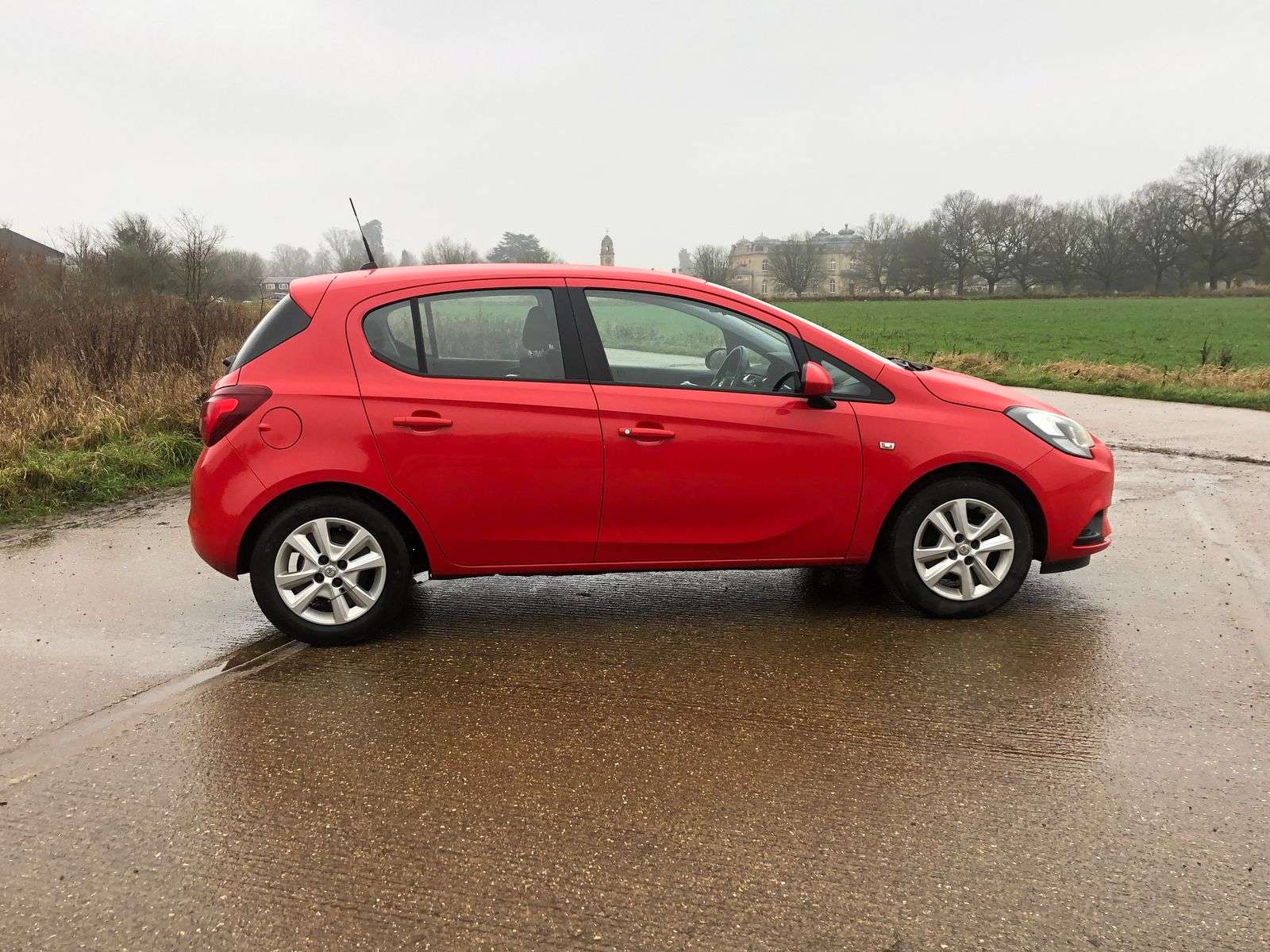 A 2015 VAUXHALL CORSA 1.4i ecoTEC Design Hatchback 5dr Petrol Manual Euro 6 (90 ps) A 2015 VAUXHALL CORSA 1.4i ecoTEC Design Hatchback 5dr Petrol Manual Euro 6 (90 ps)