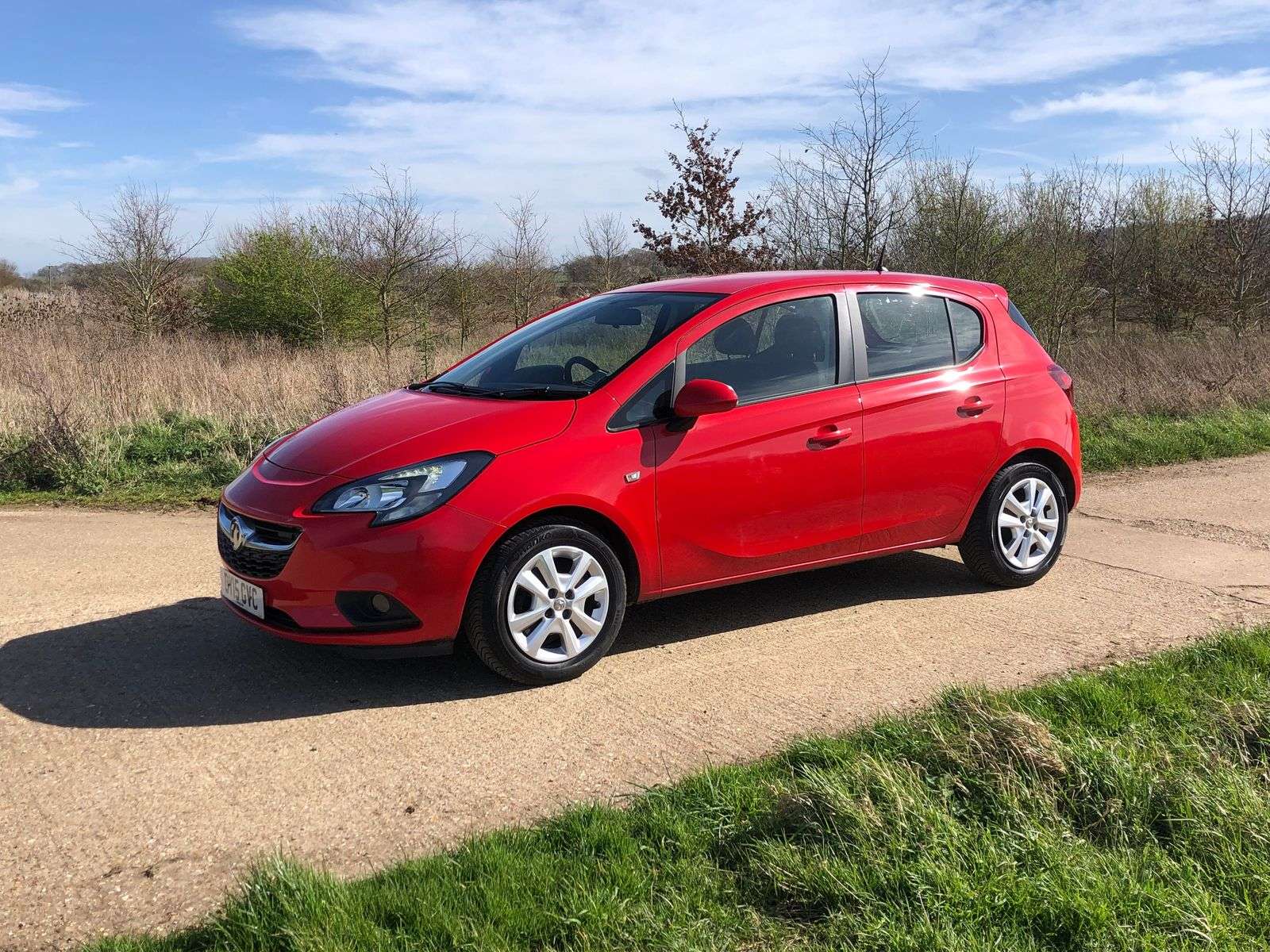 A 2015 VAUXHALL CORSA 1.4i ecoTEC Design Hatchback 5dr Petrol Manual Euro 6 (90 ps) A 2015 VAUXHALL CORSA 1.4i ecoTEC Design Hatchback 5dr Petrol Manual Euro 6 (90 ps)