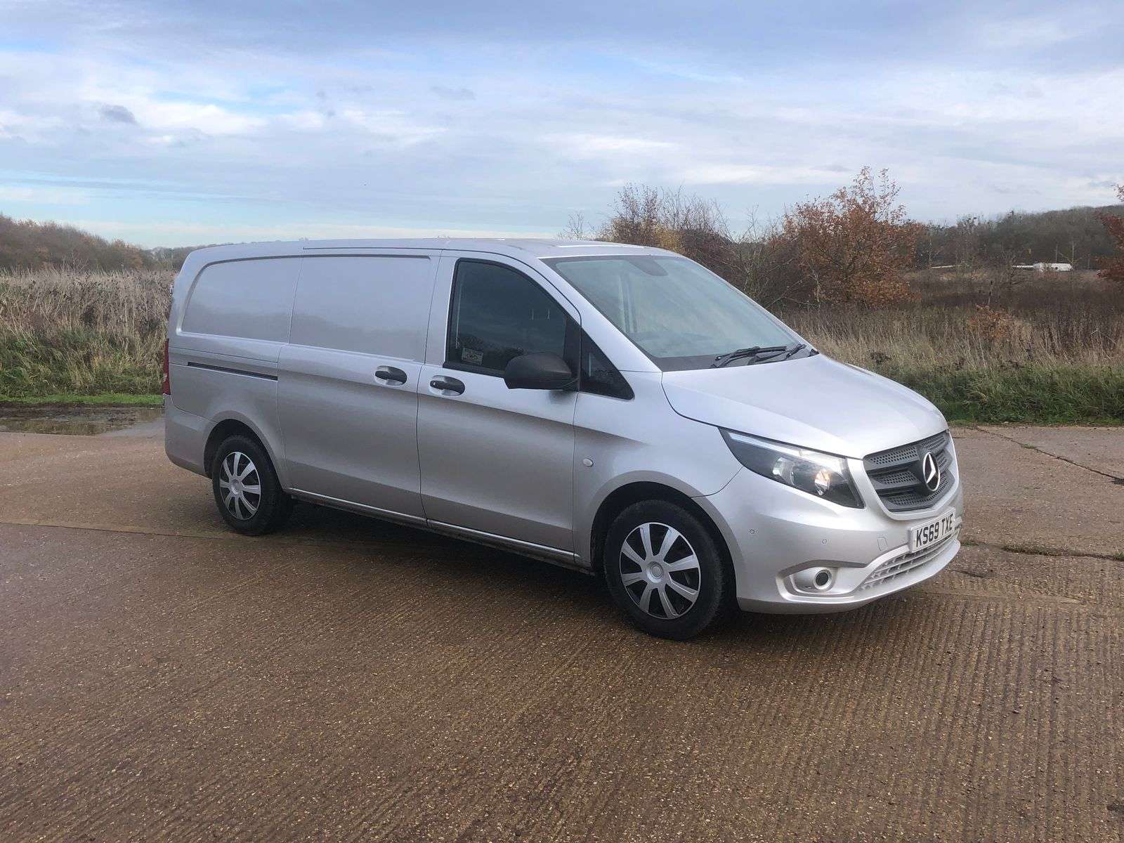 A 2019 MERCEDES-BENZ VITO 1.7L 110 Progressive CDI Diesel Manual Euro 6 (101 bhp) A 2019 MERCEDES-BENZ VITO 1.7L 110 Progressive CDI Diesel Manual Euro 6 (101 bhp)