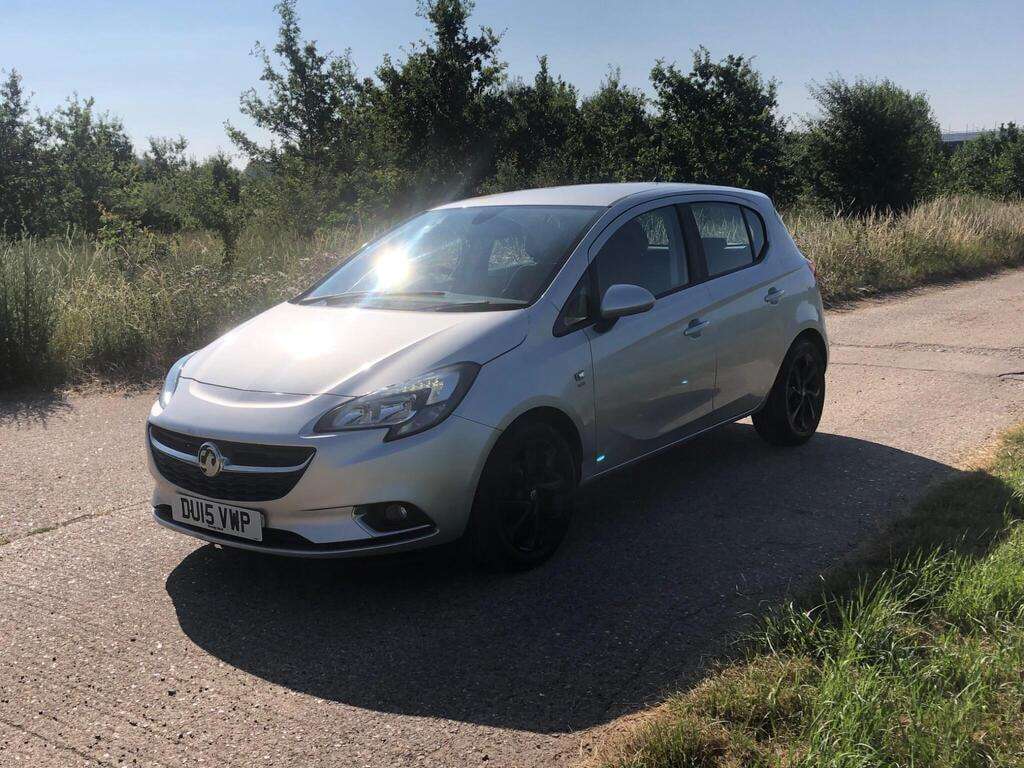 A 2015 VAUXHALL CORSA 1.2i SRi Hatchback 5dr Petrol Manual Euro 6 (70 ps) A 2015 VAUXHALL CORSA 1.2i SRi Hatchback 5dr Petrol Manual Euro 6 (70 ps)