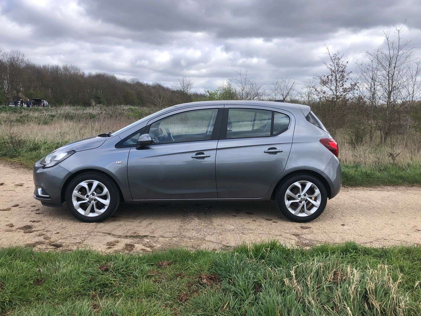 A 2017 VAUXHALL CORSA 1.4i ecoTEC SRi Hatchback 5dr Petrol Manual Euro 6 (75 ps) A 2017 VAUXHALL CORSA 1.4i ecoTEC SRi Hatchback 5dr Petrol Manual Euro 6 (75 ps)
