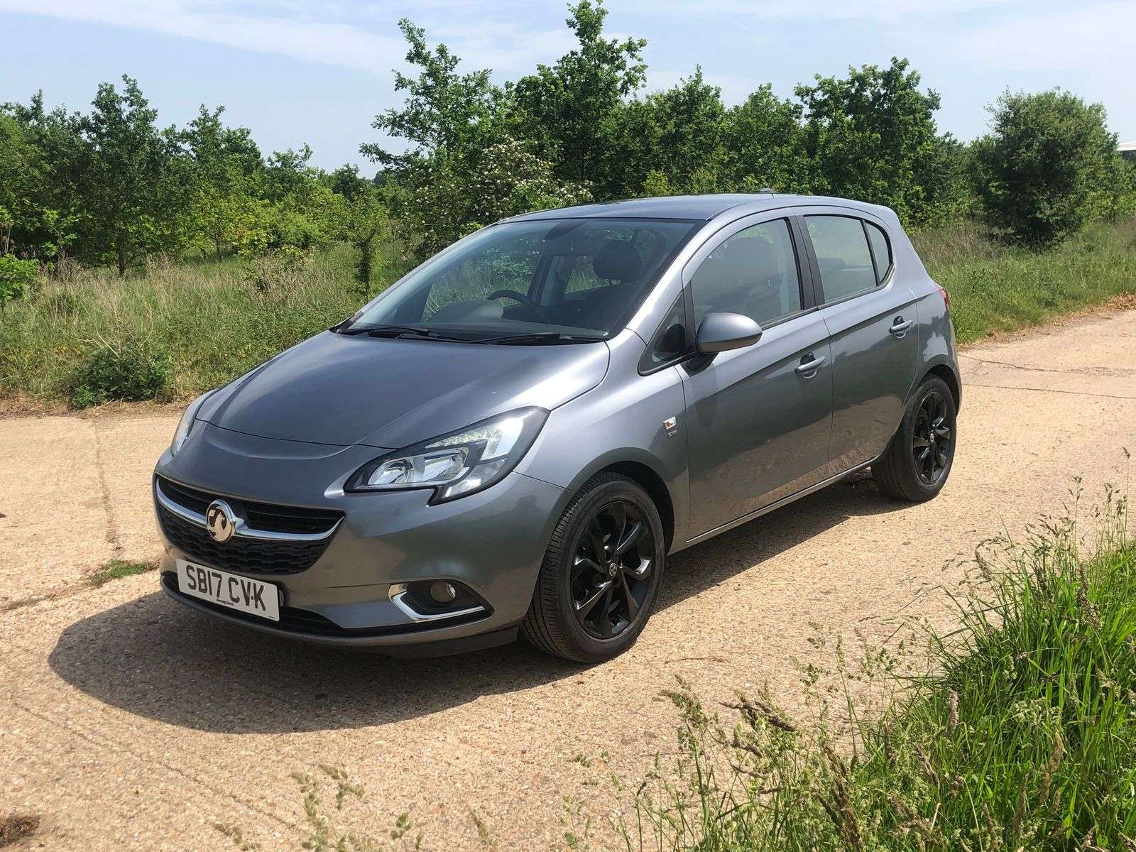 A 2017 VAUXHALL CORSA 1.4i ecoFLEX SRi Hatchback 5dr Petrol Manual Euro 6 (75 ps) A 2017 VAUXHALL CORSA 1.4i ecoFLEX SRi Hatchback 5dr Petrol Manual Euro 6 (75 ps)