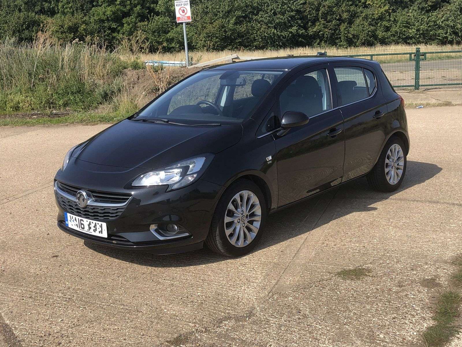 A 2016 VAUXHALL CORSA 1.4L SE ecoFLEX Hatchback 5dr Petrol Manual Euro 6 (89 bhp) A 2016 VAUXHALL CORSA 1.4L SE ecoFLEX Hatchback 5dr Petrol Manual Euro 6 (89 bhp)