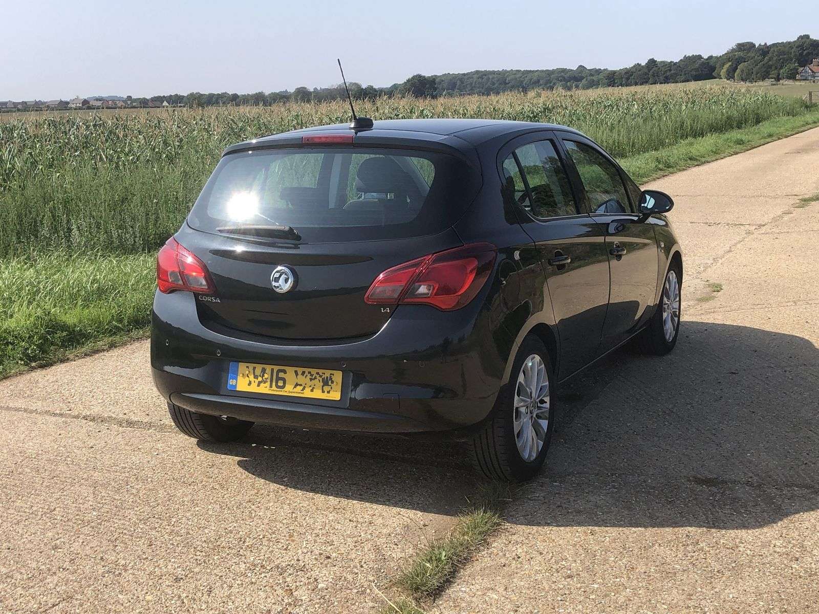 A 2016 VAUXHALL CORSA 1.4L SE ecoFLEX Hatchback 5dr Petrol Manual Euro 6 (89 bhp) A 2016 VAUXHALL CORSA 1.4L SE ecoFLEX Hatchback 5dr Petrol Manual Euro 6 (89 bhp)